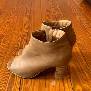 Open toe bootie